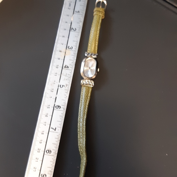 Watch - Picture 3 of 5